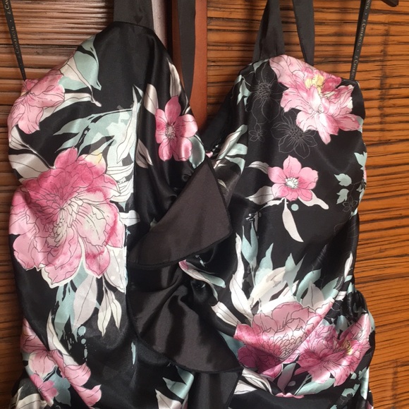 Z. Cavaricci / Torrid Floral Halter Top Size 3 - Picture 2 of 4